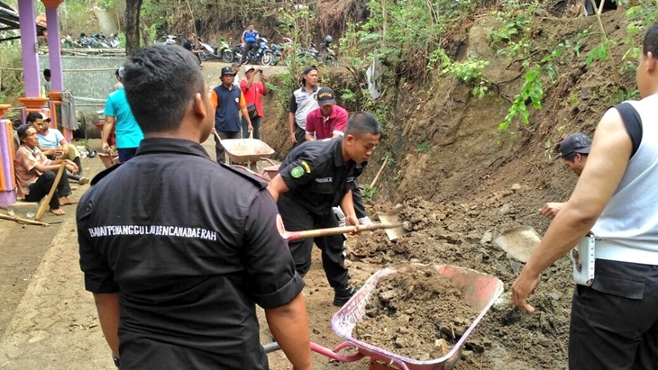 Tiga Rumah di Yogyakarta Rusak Berat akibat Longsor