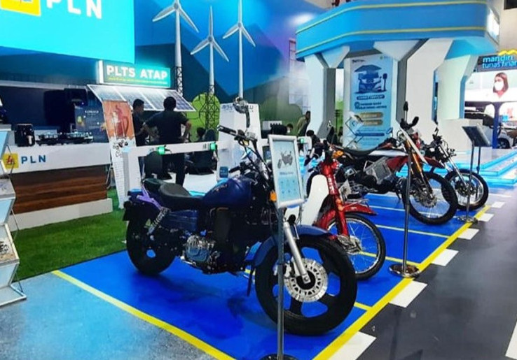 Antusiasme Tinggi Warnai Hari Pertama PEVS 2025, Momentum Positif untuk Ekosistem Kendaraan Listrik Indonesia