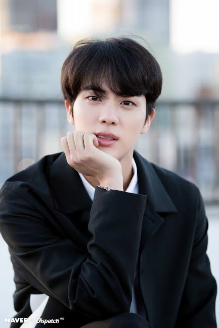 Jin BTS undur wajib militer (Foto: Naver x Dispatch)