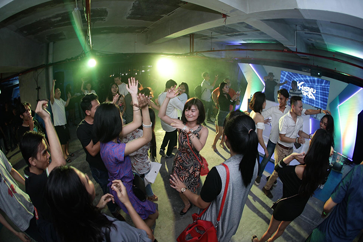 DJ Whisnu Santika Panaskan Lantai Dansa ICEperience Destination Unknown
