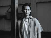 Fajar Noor Ceritakan Kisah Cinta yang Terhalang oleh Restu di Lagu 'Tuhan Tahu Kita Saling Cinta'