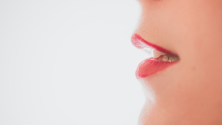 Pilih Lip Balm Tepat agar Bibir Tidak Kering