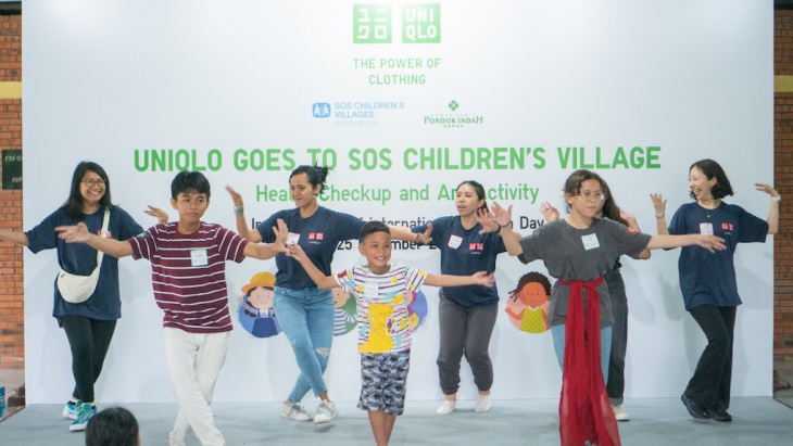 Sambut Hari Anak Internasional, UNIQLO Beri Fasilitas Pemeriksaan Kesehatan