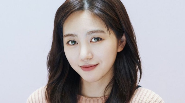 Curhatan Mina AOA Soal Pengalamannya Saat Lumpuh Wajah