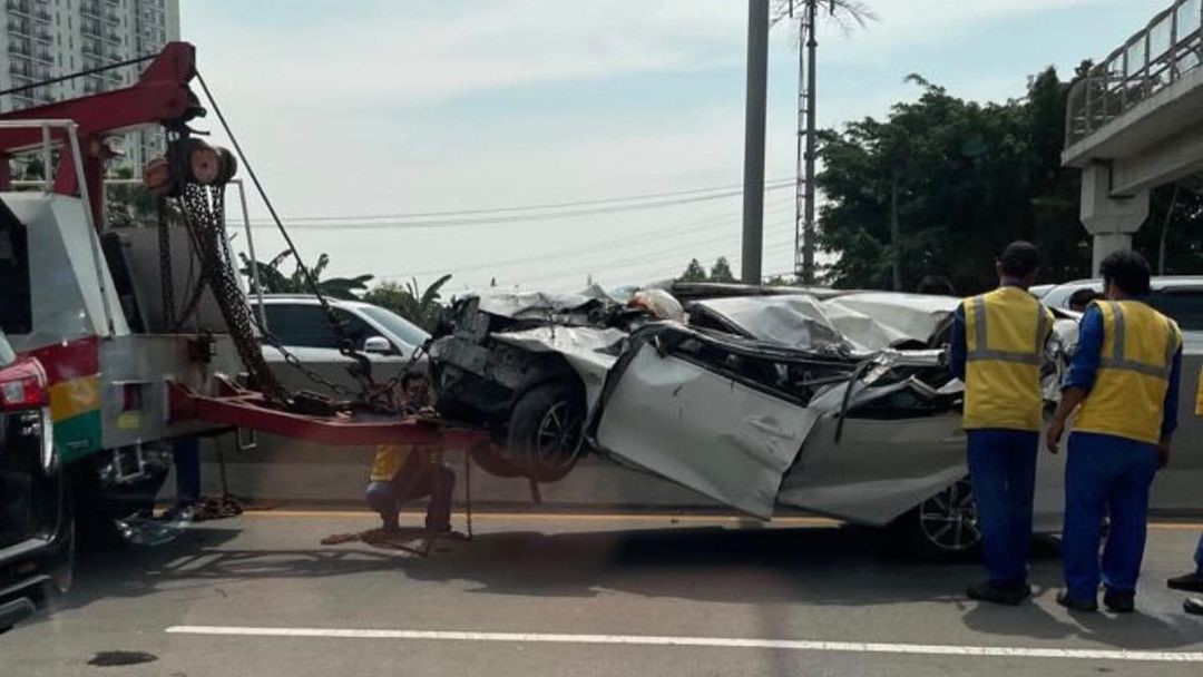 Ibu dan Anak Tewas dalam Kecelakaan di Tol JORR