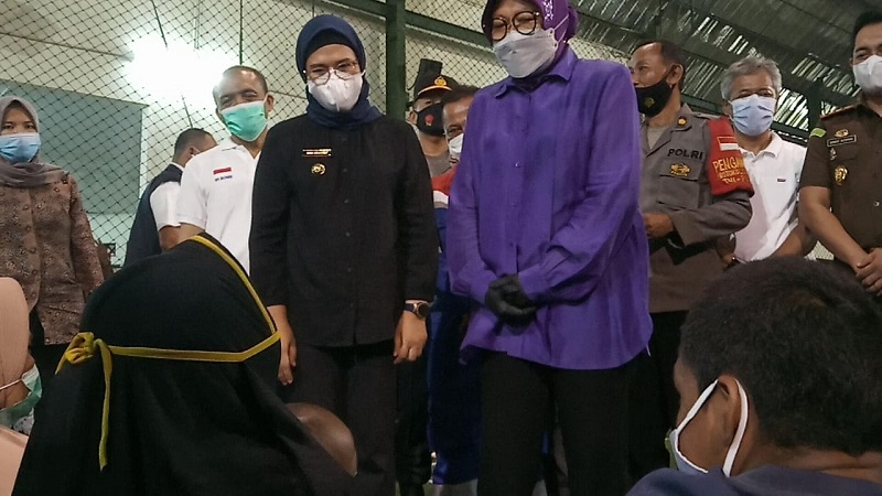 Mensos Risma Kirim Tim Psikososial ke Balongan Tangani Trauma Warga