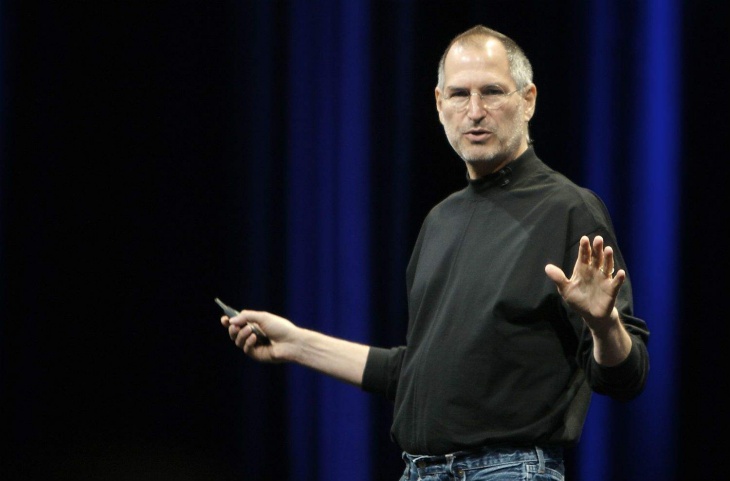 Steve Jobs dan mock turtleneck kesayangannya. (Foto Cult of Mac)