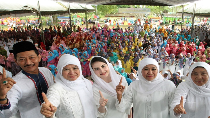 Pilgub Jatim Khofifah-Emil Unggul Tipis versi Quick Count Sejumlah Lembaga Survei
