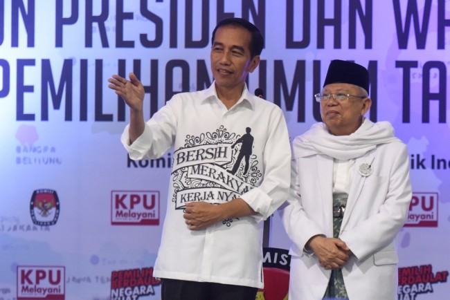 Bakal calon presiden Joko Widodo dan bakal calon wakil presiden Ma'ruf Amin. ANT/Hafidz Mubarak