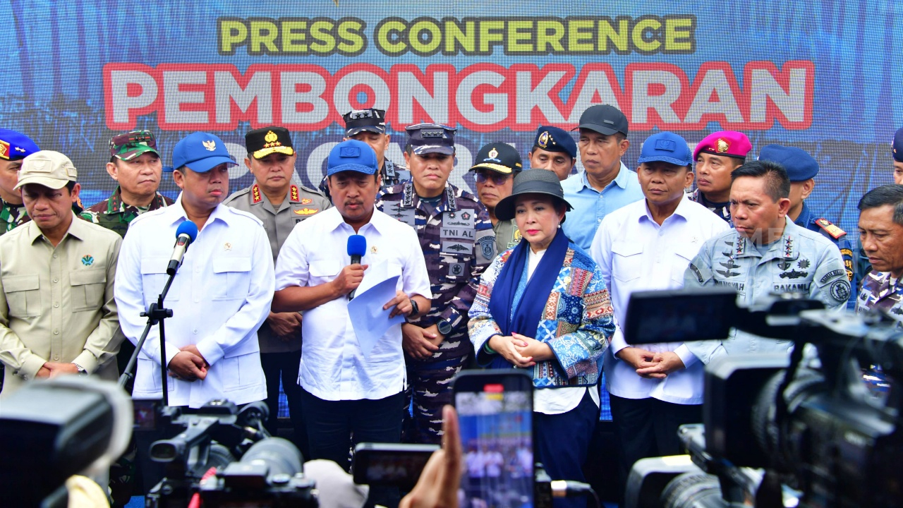 Menteri Trenggono Ogah Bicara soal Sertifikat HGB dan SHM di Pagar Laut Tangerang
