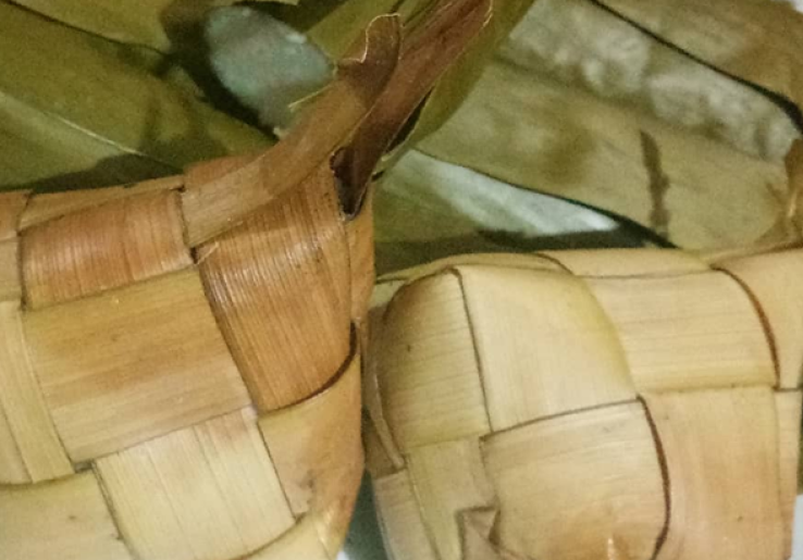 Meskipun Berbeda Lontong, Ketupat, Lemper Tetap Enak Dimakan