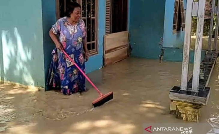 Banjir Rendam Ratusan Rumah di Cirebon