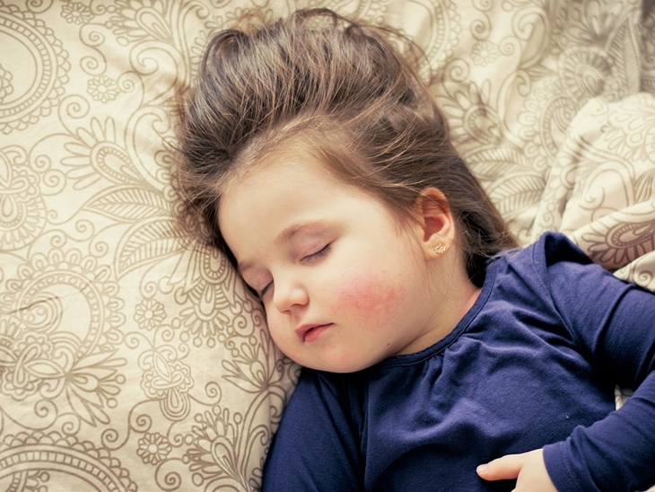 Faktor lingkungan sangat berpengaruh terhadap bangunnya anak. (Foto: Pixabay/ddimitrova)