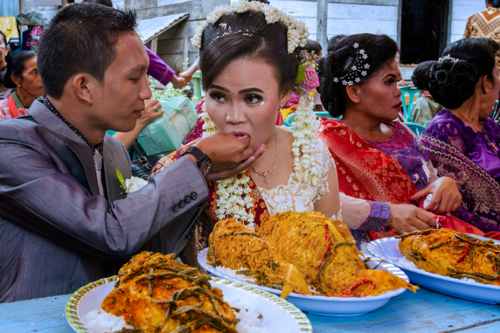 Pesta adat perkawinan Batak Toba (foto: tobatabo.com)