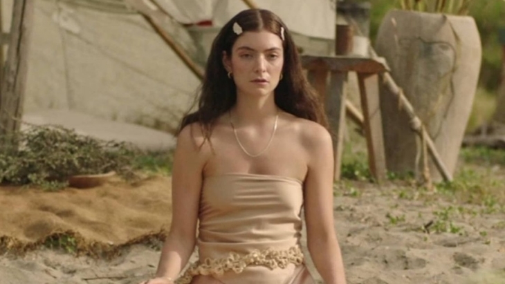 Lorde Umumkan Jadwal Rilis Album Baru dan Tur Dunia 2022