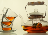 Minum Teh Hangat Bisa Tingkatkan Risiko Kanker