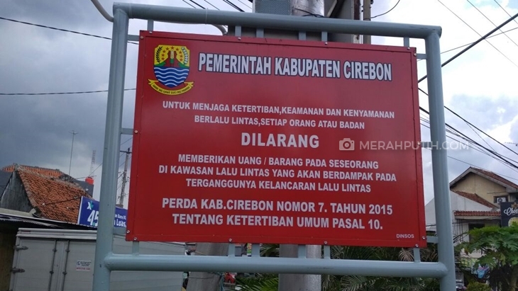 'Perang' Melawan Pengemis, Pemkab Cirebon Sebar Plang Imbauan