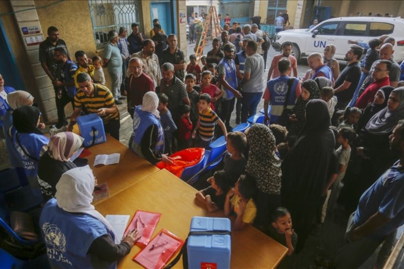 WHO Sukses Vaksinasi Massal Polio 157 Ribu Anak Palestina di Tengah Konflik Gaza