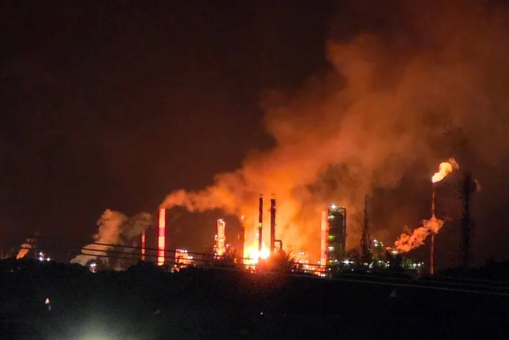Kilang Dumai Milik Pertamina Terbakar, Penyebabnya Belum Diketahui
