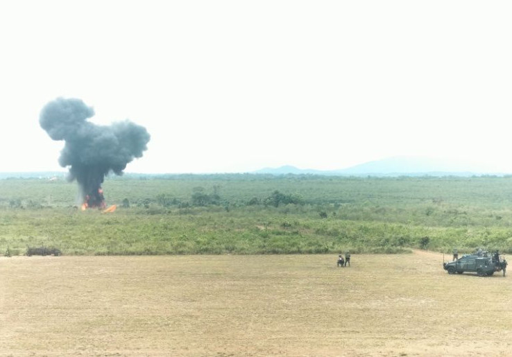 Aksi Drone Kamikaze dan Jet TNI AU Porak-porandakan Markas Musuh