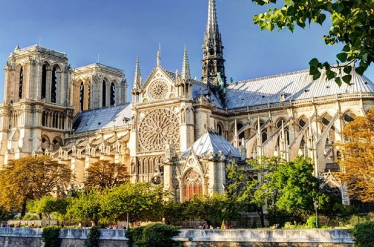 Para Ahli Peringatkan Notre Dame Bisa Runtuh Akibat Fenomena Gelombang Panas