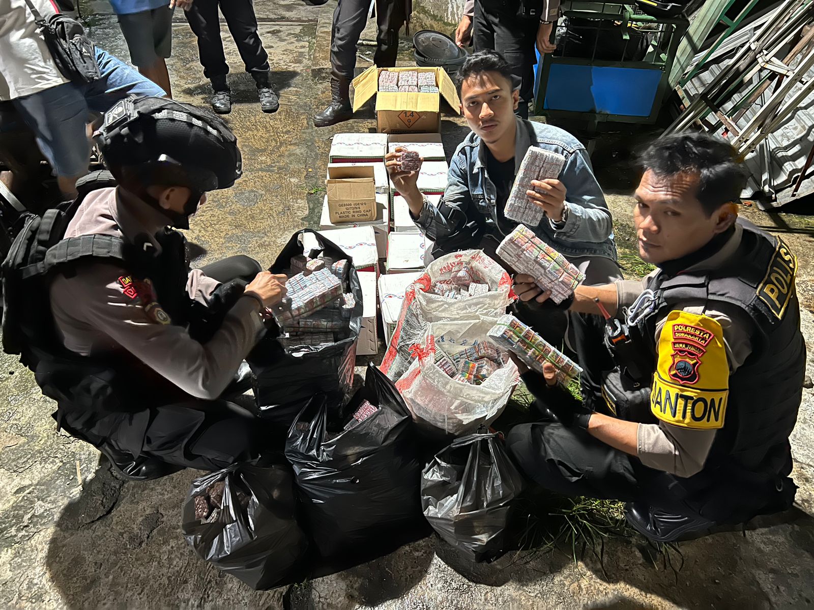 Polresta Surakarta Sita 22.400 Butir Petasan