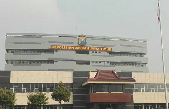 Polisi Bongkar Kasus Pesta Seks Tukar Pasangan di Batu Malang, 12 Orang Diamankan