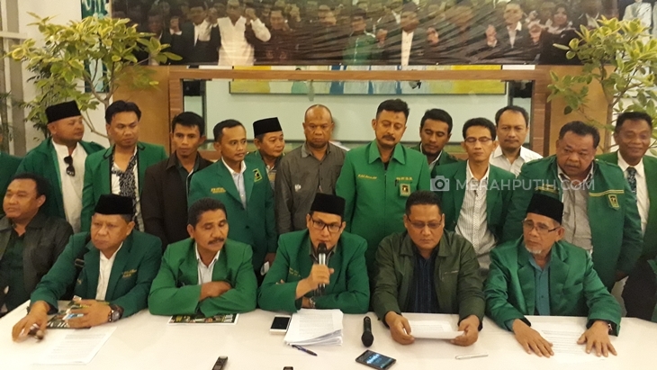DPW PPP Desak Djan Faridz Cabut Dukungan untuk Jokowi