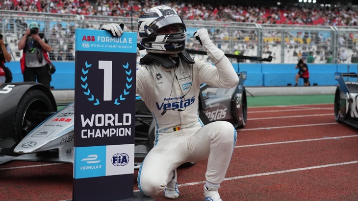 Stoffel Vandoorne Raih Gelar Juara Dunia Formula E 2021-2022