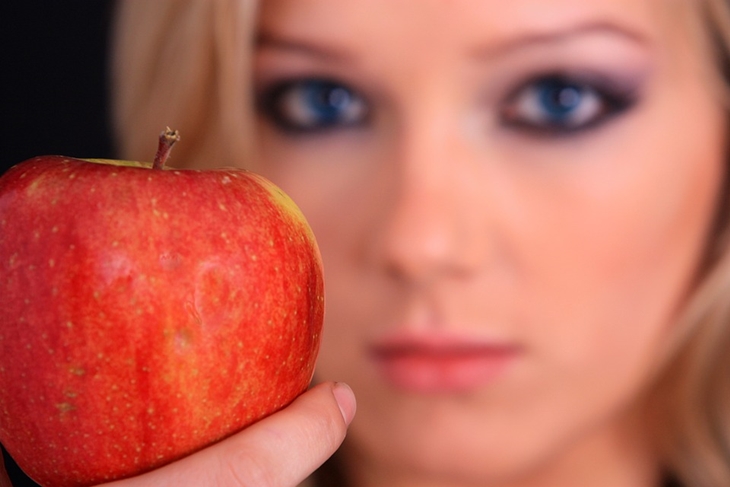 Perhatikan, Sebaiknya tidak Makan Buah di Waktu Ini