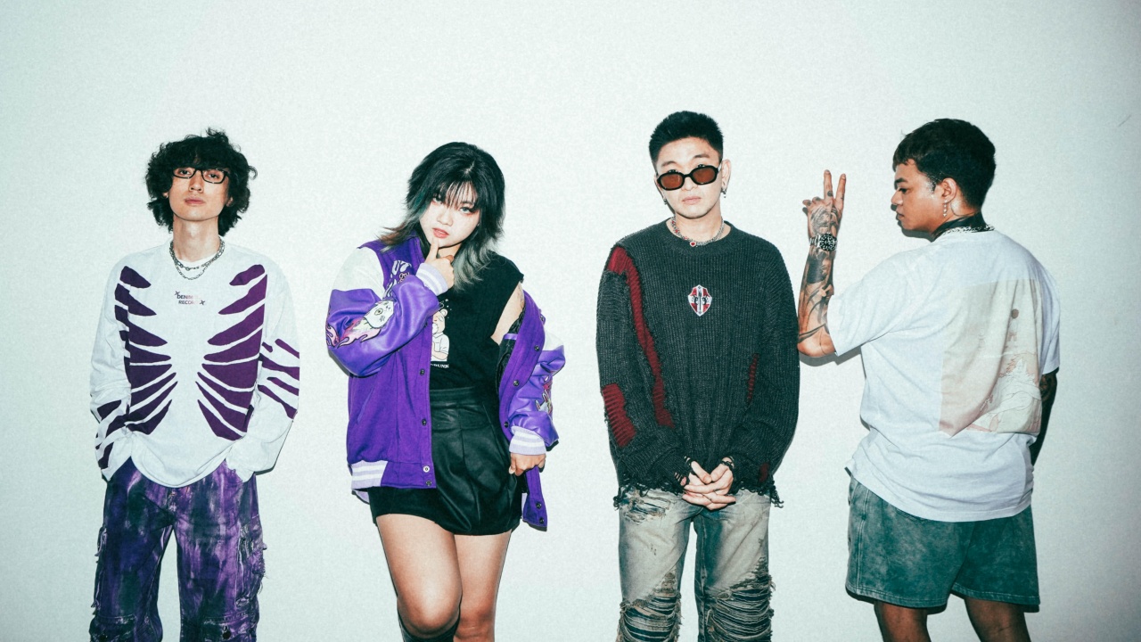 Lirik Lagu  Witch Hunt  Dengan Genre Hard Techno