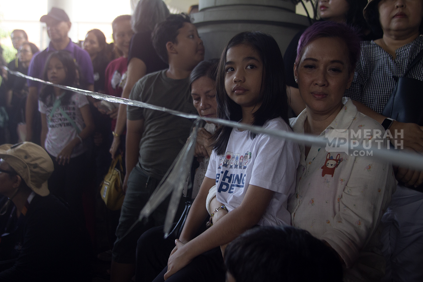 Suka Cita Umat Katolik Saksikan Visualisasi Tablo Jalan Salib di Gereja St Matius Penginjil
