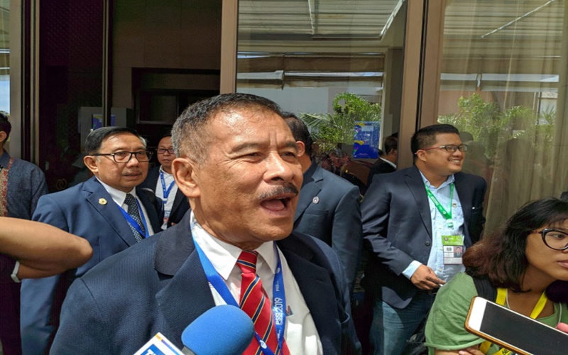 Manajer Persib Umuh Muchtar