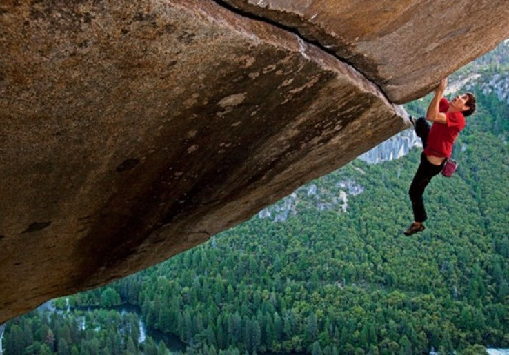 Free Solo, Mendaki Gunung El Capitan Tanpa Tali dan Menangkan Penghargaan Oscar 2019