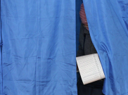 Mengapa Petahana Bisa Kalah Telak dan Pemenangnya Seorang Pelawak di Pilpres?