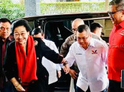 Didampingi Pramono Anung, Megawati Hadir di Rapat TPN Ganjar-Mahfud