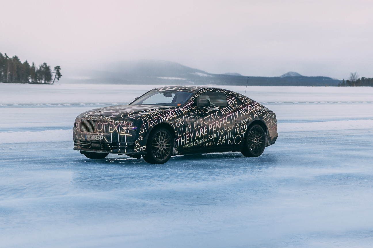 Rolls-Royce Spectre Bisa Bertahan hingga 400 Tahun, Apa Benar?
