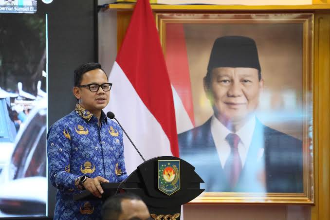 Kerap Bermasalah, Wamendagri Minta Kepala Daerah Turun Tangan Awasi Program MBG