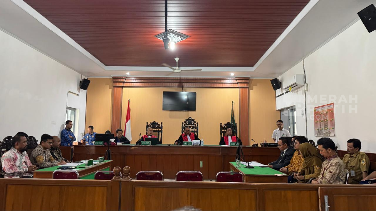 Teman Seangkatan Jokowi di SMAN 6 Solo Ajukan Gugatan Intervensi di PN Solo