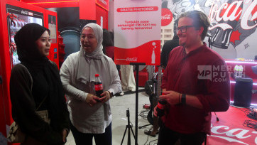 Aktivitas Keseruan Rasain Segarnya Fri-yay di Taman Literasi Martha Tiahahu Blok-M