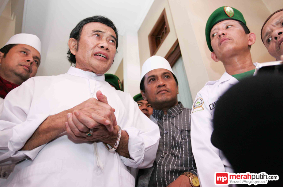  Rhoma Irama Minta Pemprov DKI Pakai Pawang Hujan di Malam Tahun Baru