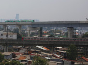 Rangkaian LRT Jakarta Kelapa Gading-Manggarai Jalani Uji Coba di Jalur Elevated