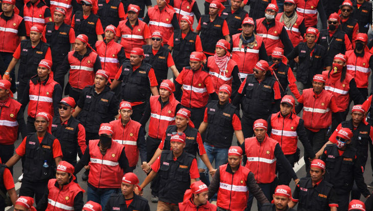 Aksi Ekstrem Buruh di Peringatan May Day