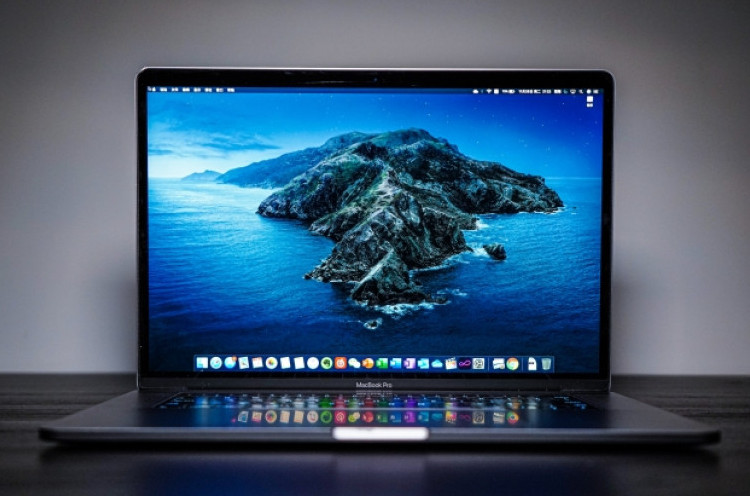 Apple Mulai Kerjakan MacBook Pro dengan Layar OLED