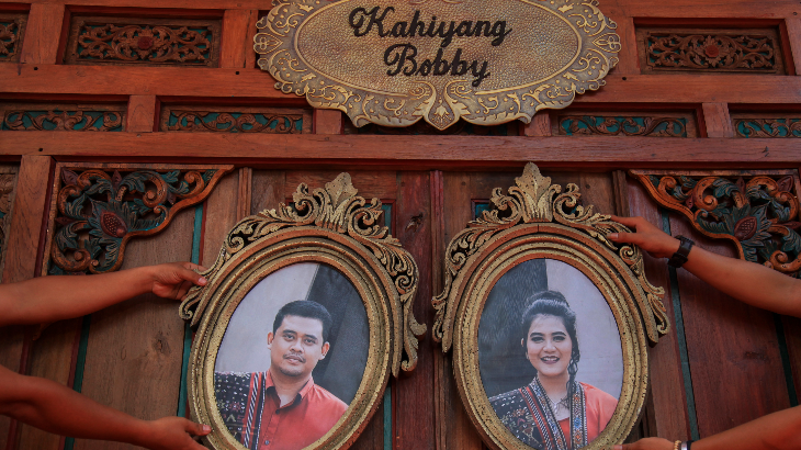 10 Bus Jemput Relawan Jokowi yang akan Menghadiri Pernikahan Kahiyang dan Bobby