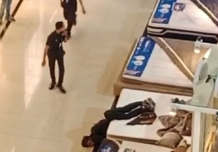 Jatuh di Kasur, Pelajar 17 Tahun Selamat Loncat dari Lantai 3 Mal Solo Paragon