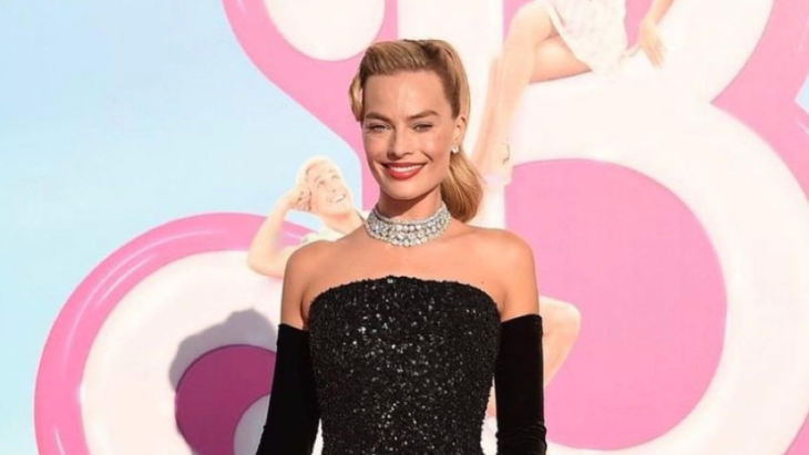 Gaya Busana Margot Robbie di Promosi 'Barbie'