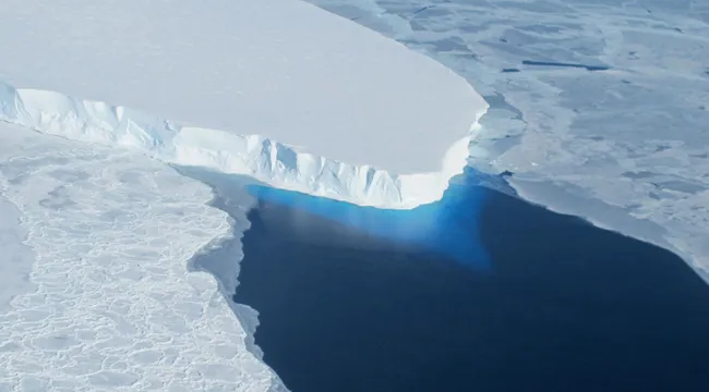 Kiamat Es Greenland dan Antartika: 12,5 Triliun Ton Lenyap, Ini Dampak Mengerikannya