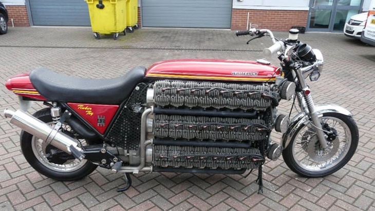Melihat Lebih Dekat Motor 'Whitelock Tinker Toy' dengan 48 Silinder