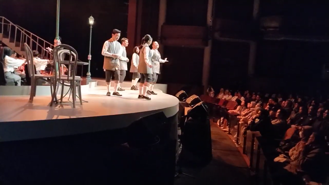 Konser Musikal 'Memeluk Mimpi-Mimpi', Refleksi tentang Kehidupan Penuh Luka